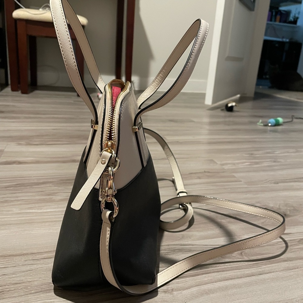 Black and Cream Kate Spade Purse - Picture 9 of 10